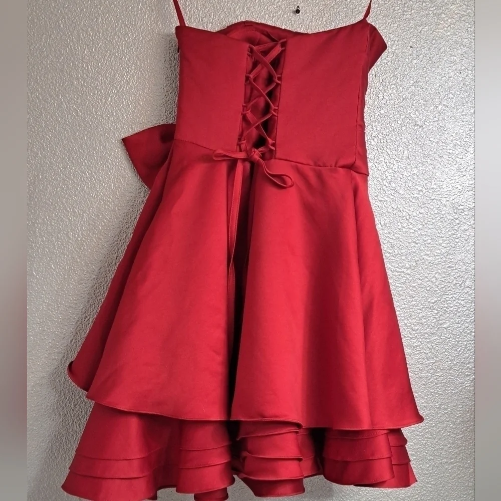 Landy Bridal Red Tier Prom/Bridal/Special Occasion Dress   Size S